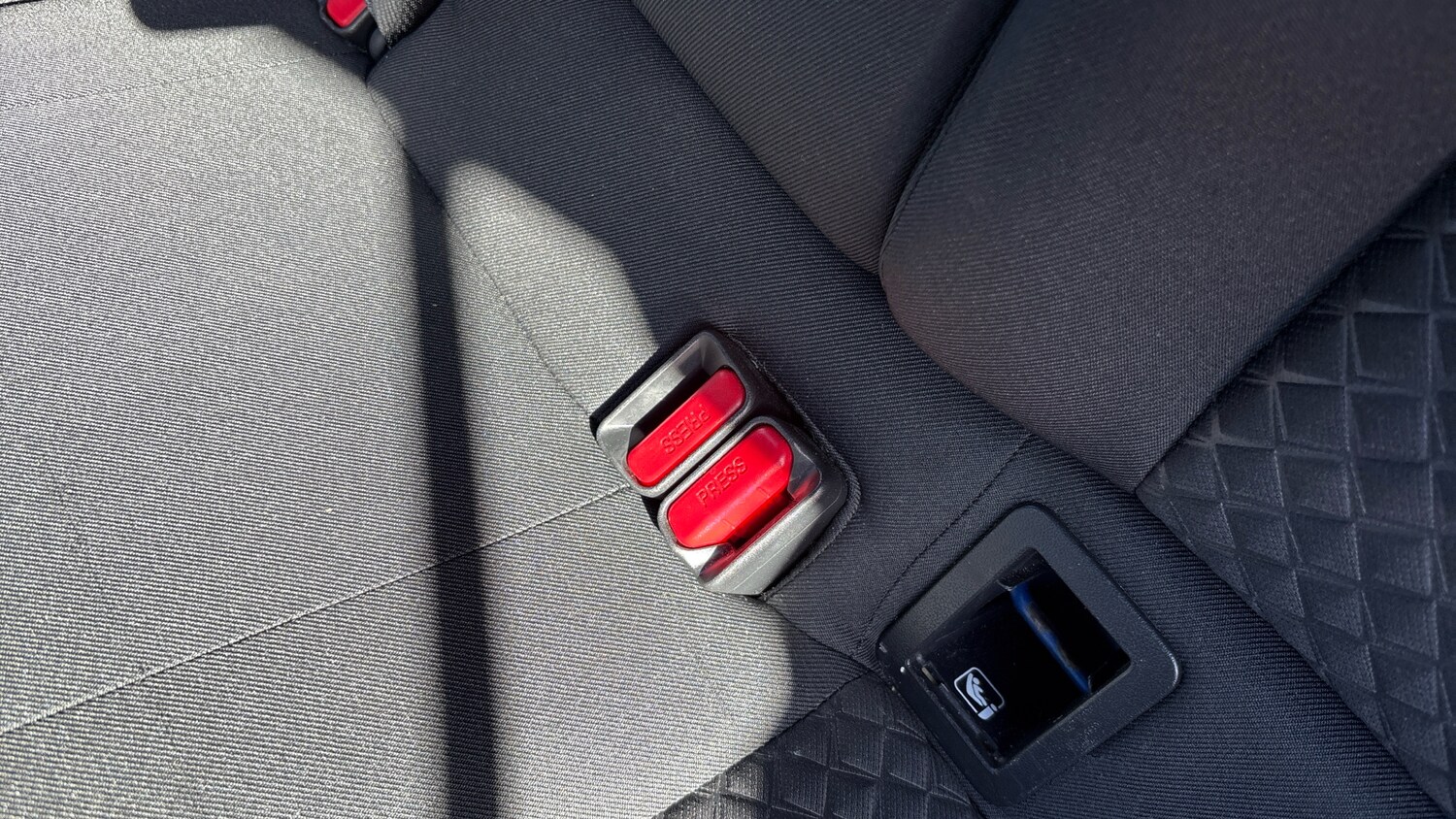 Used Toyota C-HR 2021 for sale - 76184333: Photo 17