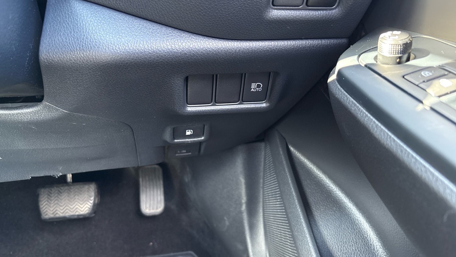 Used Toyota C-HR 2021 for sale - 76184333: Photo 25