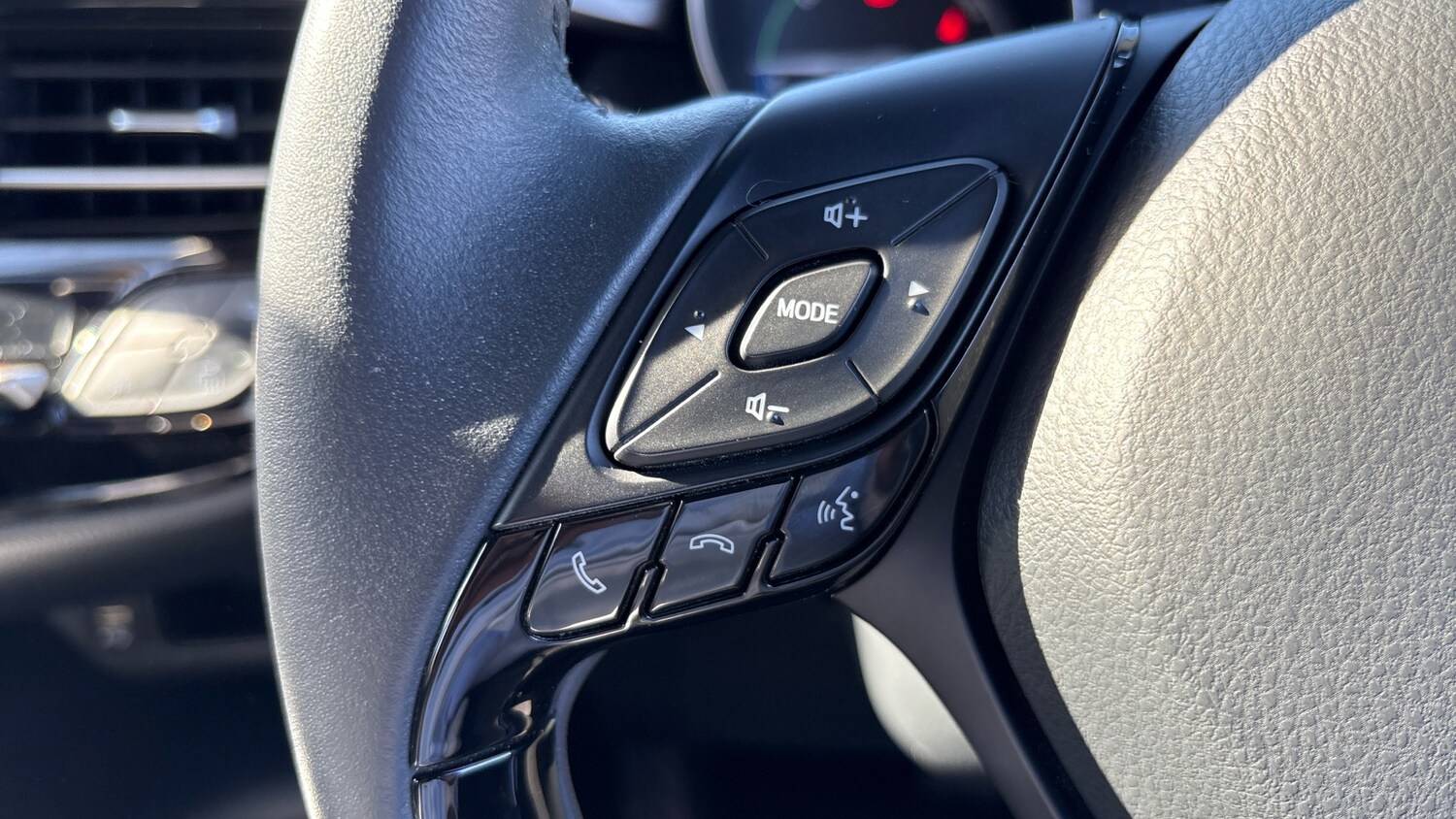 Used Toyota C-HR 2021 for sale - 76184333: Photo 26