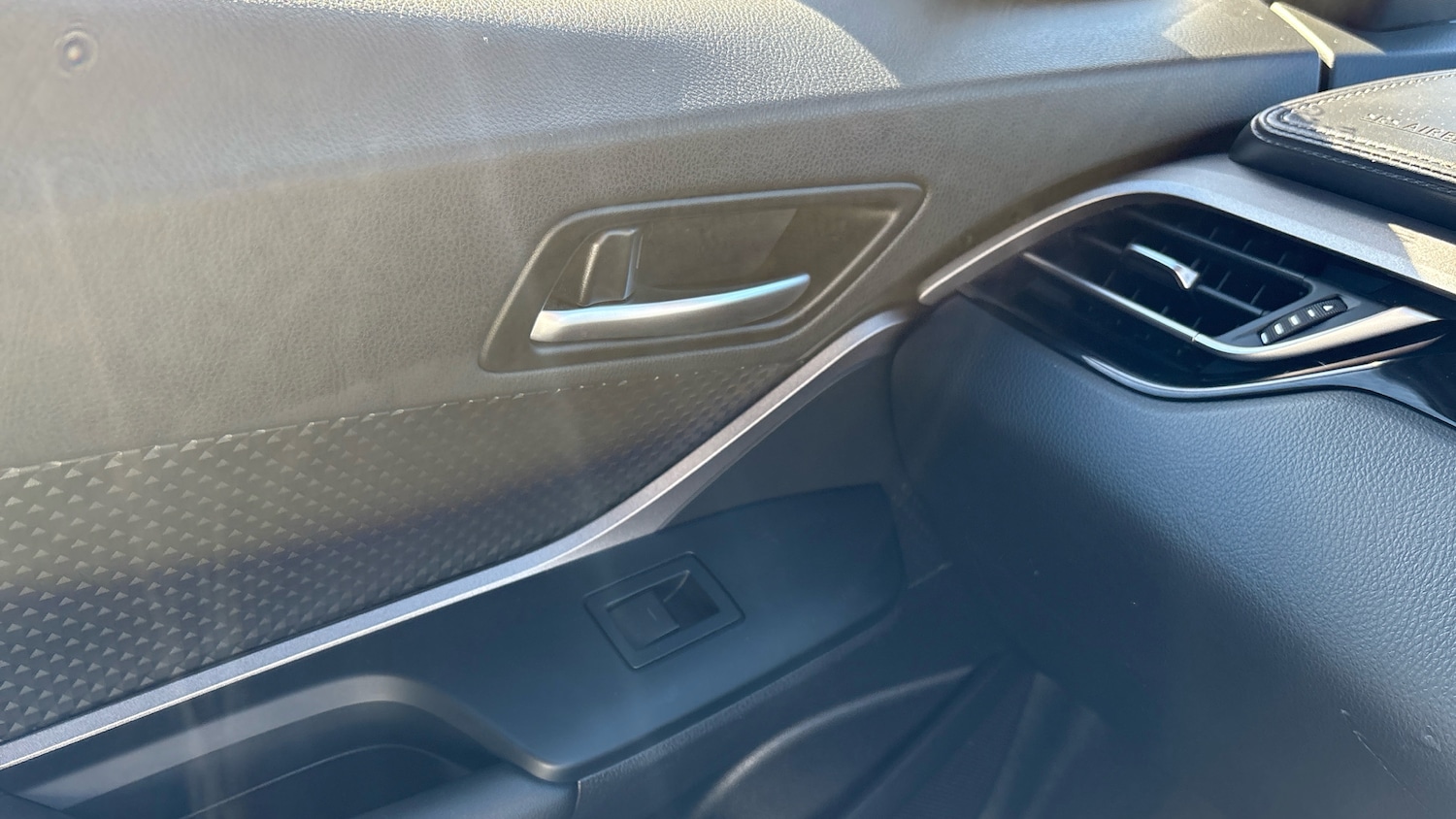 Used Toyota C-HR 2021 for sale - 76184333: Photo 36