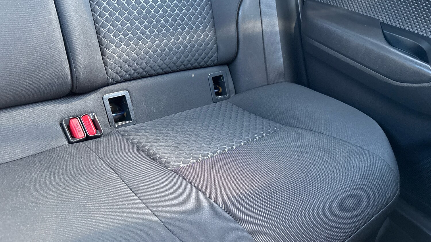 Used Toyota C-HR 2021 for sale - 76184333: Photo 38