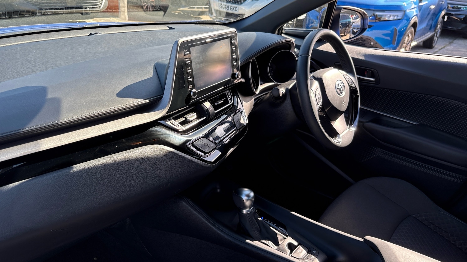 Used Toyota C-HR 2021 for sale - 76184333: Photo 9