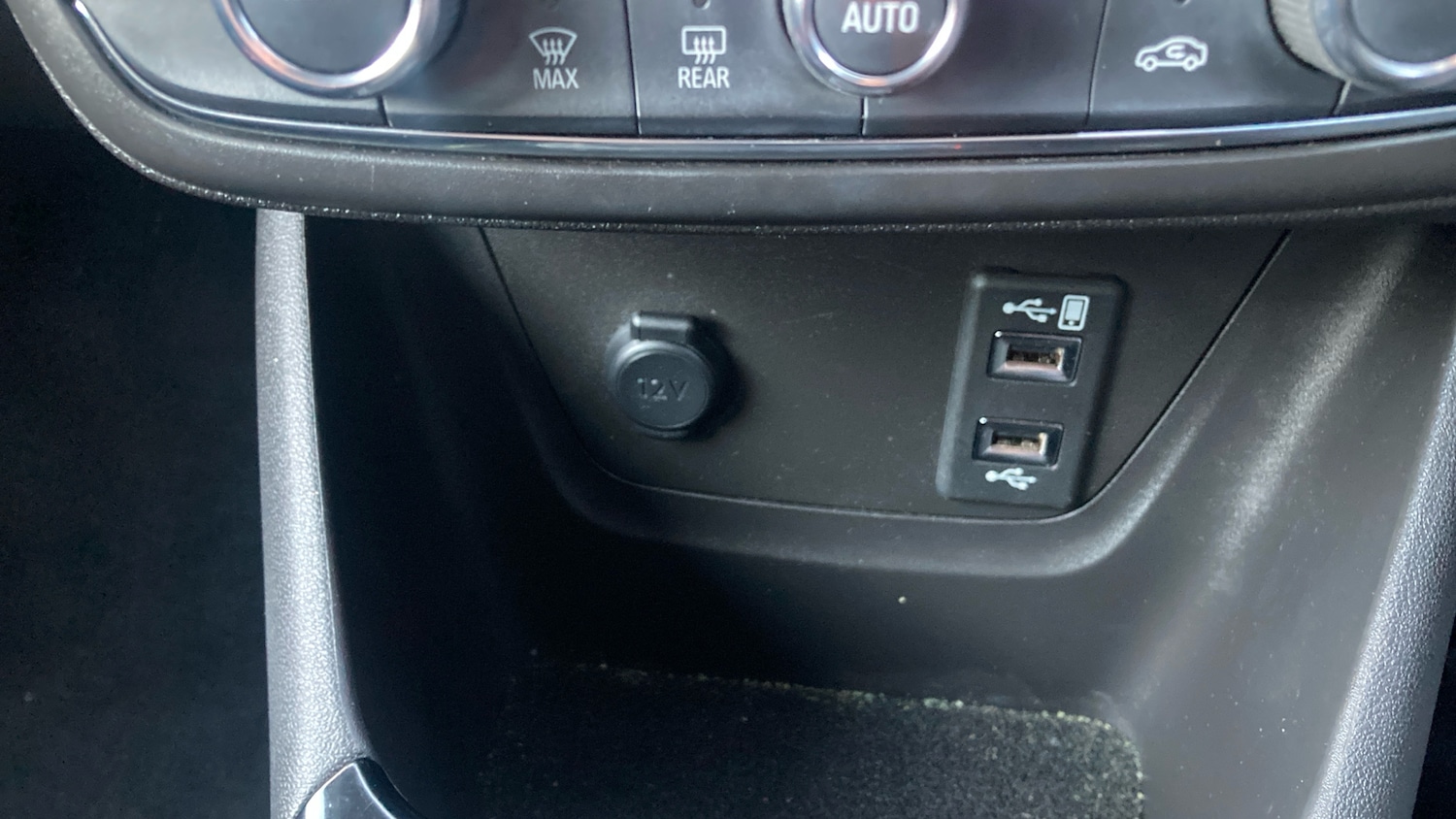 Used Vauxhall Crossland 2022 for sale - 77475521: Photo 29