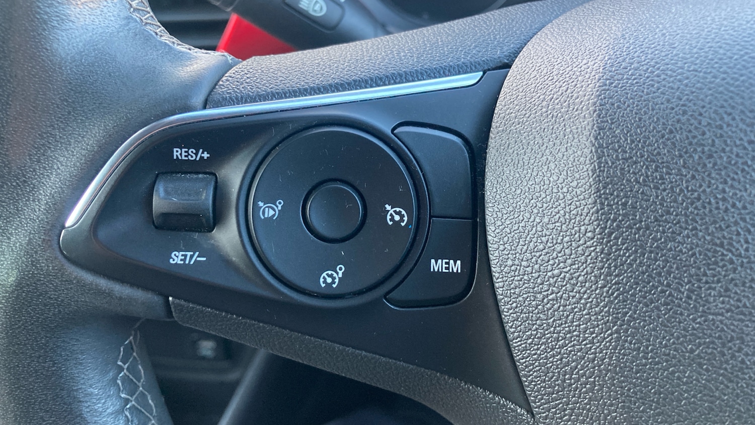 Used Vauxhall Crossland 2022 for sale - 77475521: Photo 32