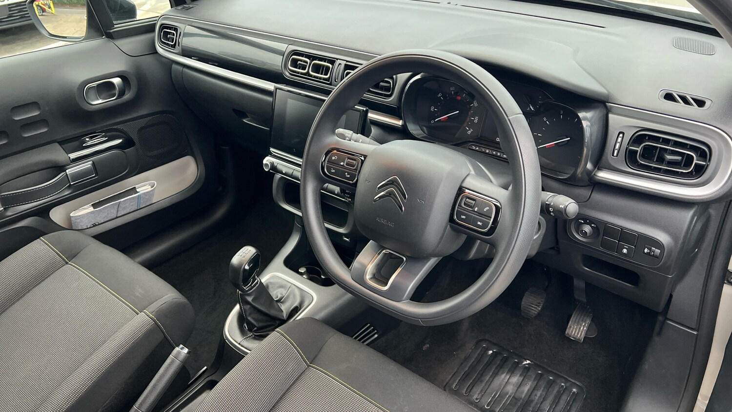 Used Citroen C3 2024 for sale - 76860198: Photo 11