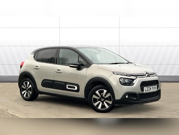 2024 (24) - 1.2 PureTech Plus 5dr Petrol Hatchback