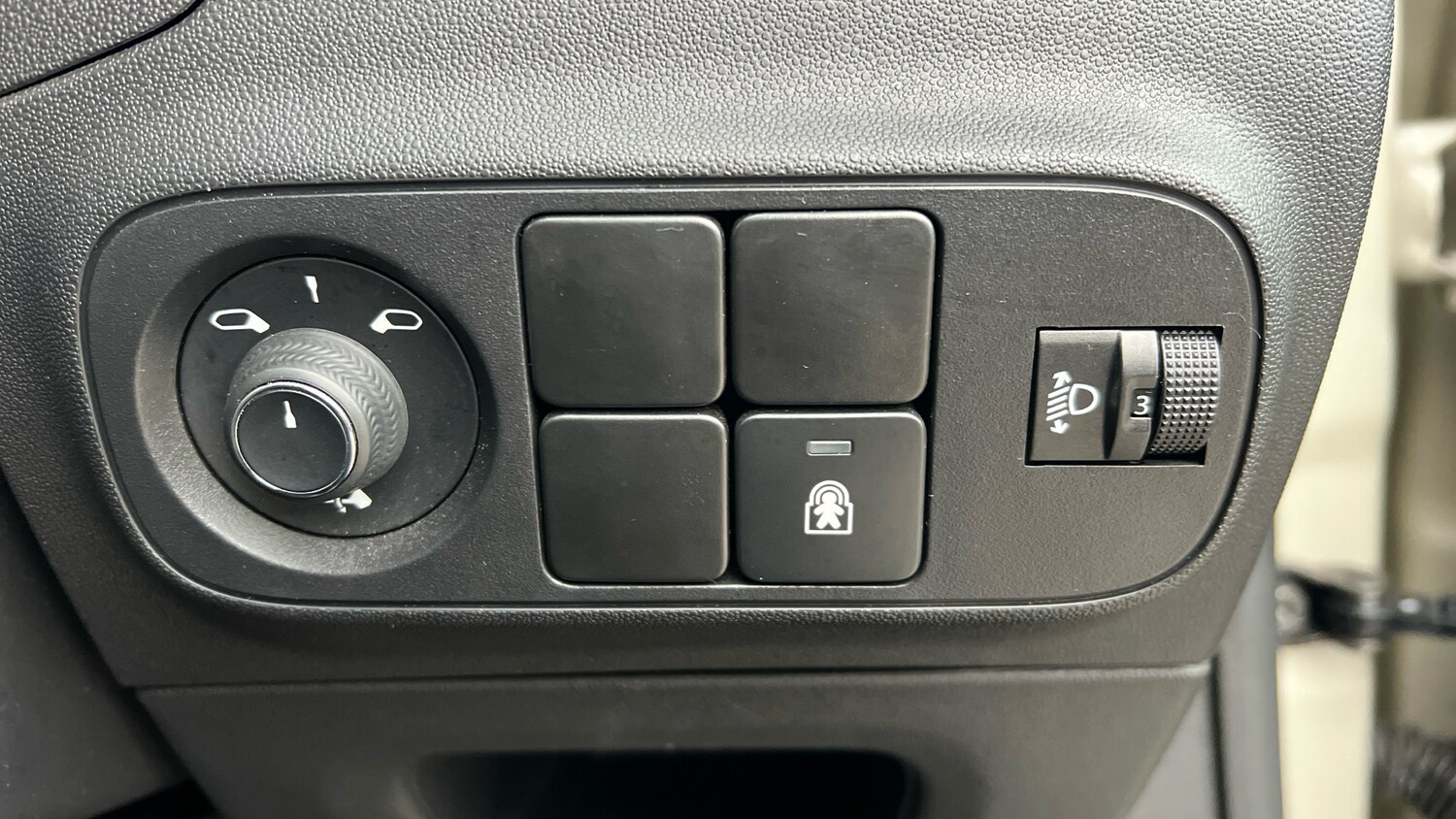 Used Citroen C3 2024 for sale - 76860198: Photo 29