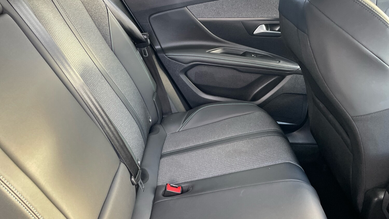 Used Peugeot 3008 2023 for sale - 76127077: Photo 36