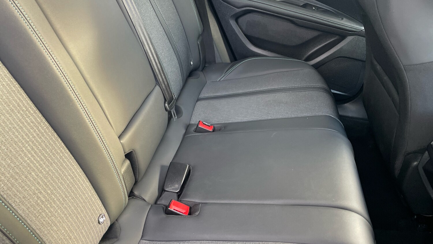 Used Peugeot 3008 2023 for sale - 76127077: Photo 37