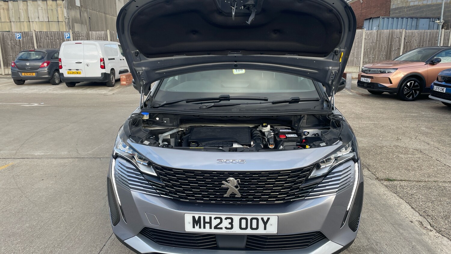 Used Peugeot 3008 2023 for sale - 76127077: Photo 8