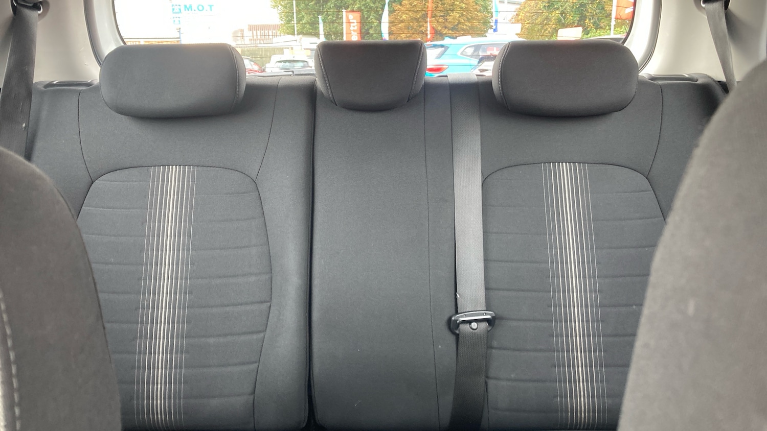 Used Hyundai i10 2022 for sale - 76470900: Photo 15