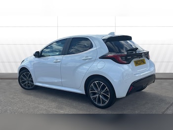 Used Toyota Yaris 2023 for sale - 79043391: Photo