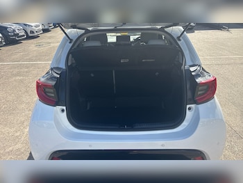 Used Toyota Yaris 2023 for sale - 79043391: Photo