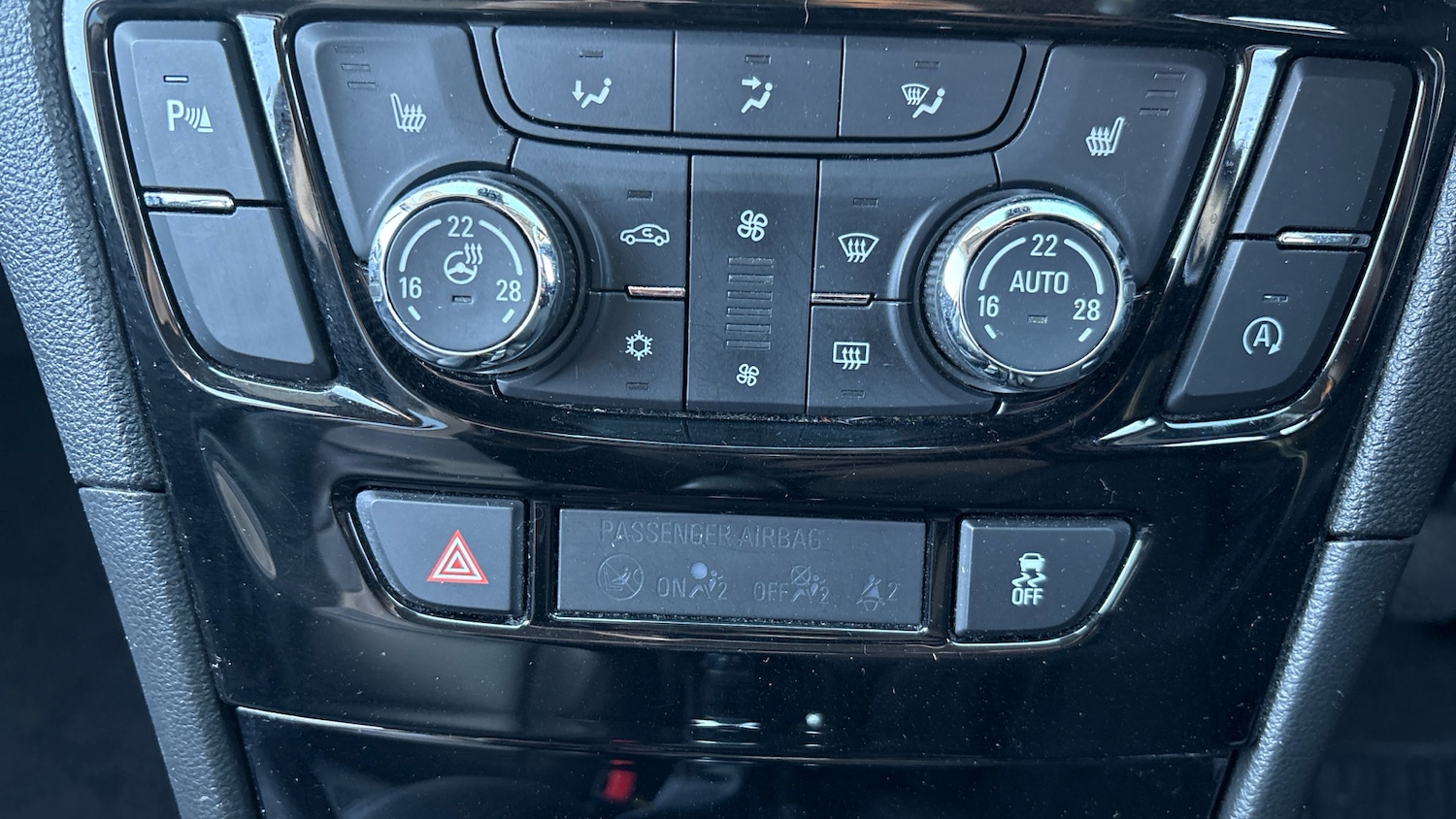 Used Vauxhall Mokka X 2017 for sale - 76354919: Photo 28