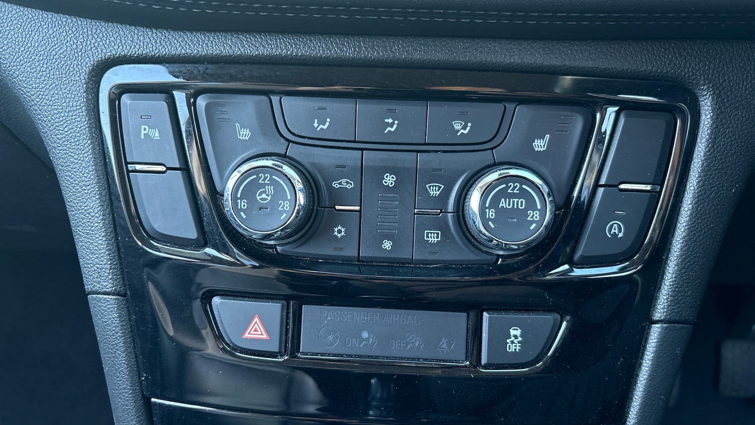 Used Vauxhall Mokka X 2017 for sale - 76354919: Photo 30