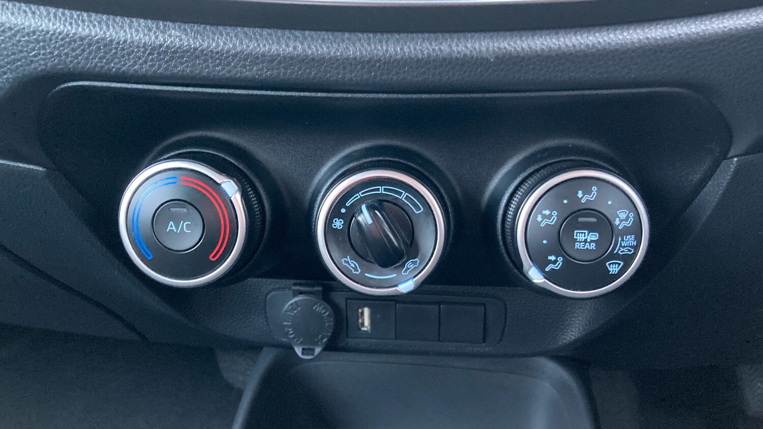 Used Toyota Aygo X 2023 for sale - 77363270: Photo 25