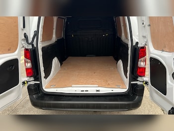 Used Vauxhall Combo 2024 for sale - 76891938: Photo