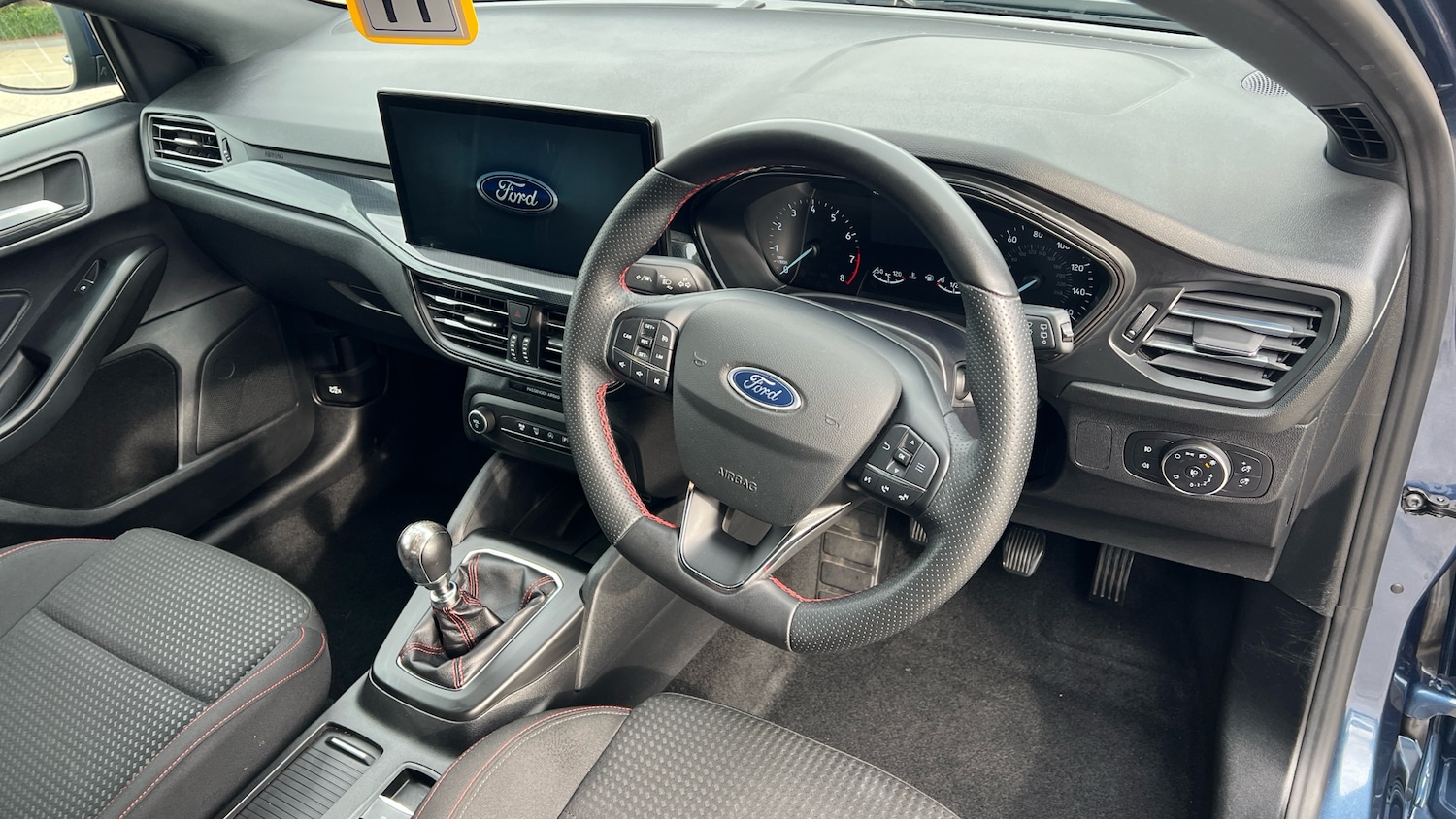 Used Ford Focus 2023 for sale - 76316438: Photo 11