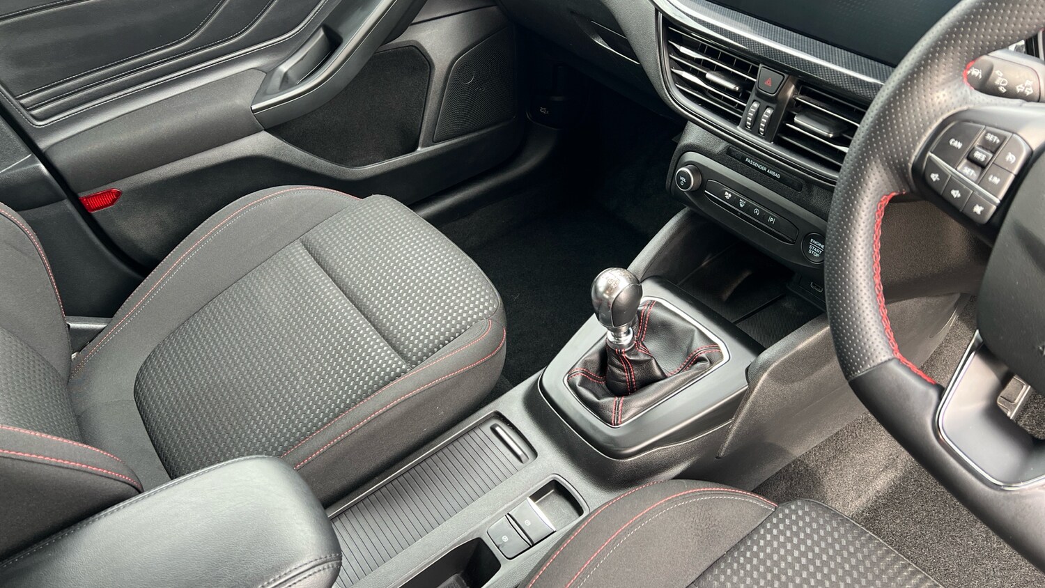 Used Ford Focus 2023 for sale - 76316438: Photo 14