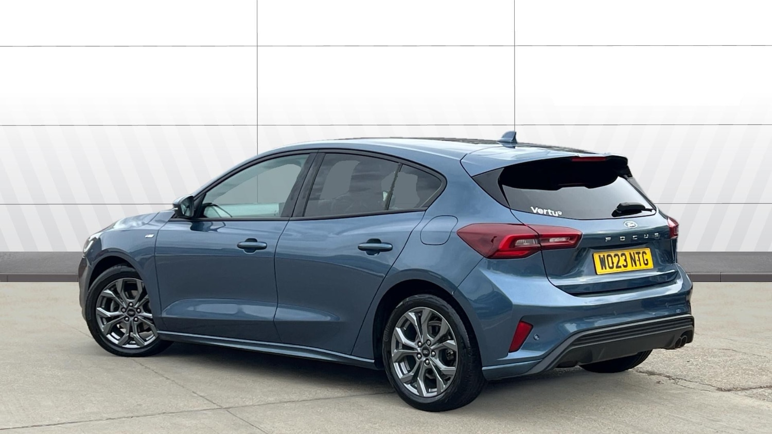 Used Ford Focus 2023 for sale - 76316438: Photo 2