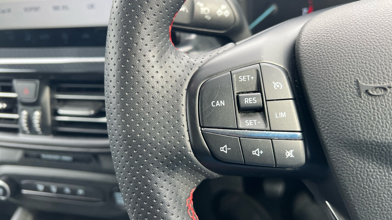 Used Ford Focus 2023 for sale - 76316438: Photo 22