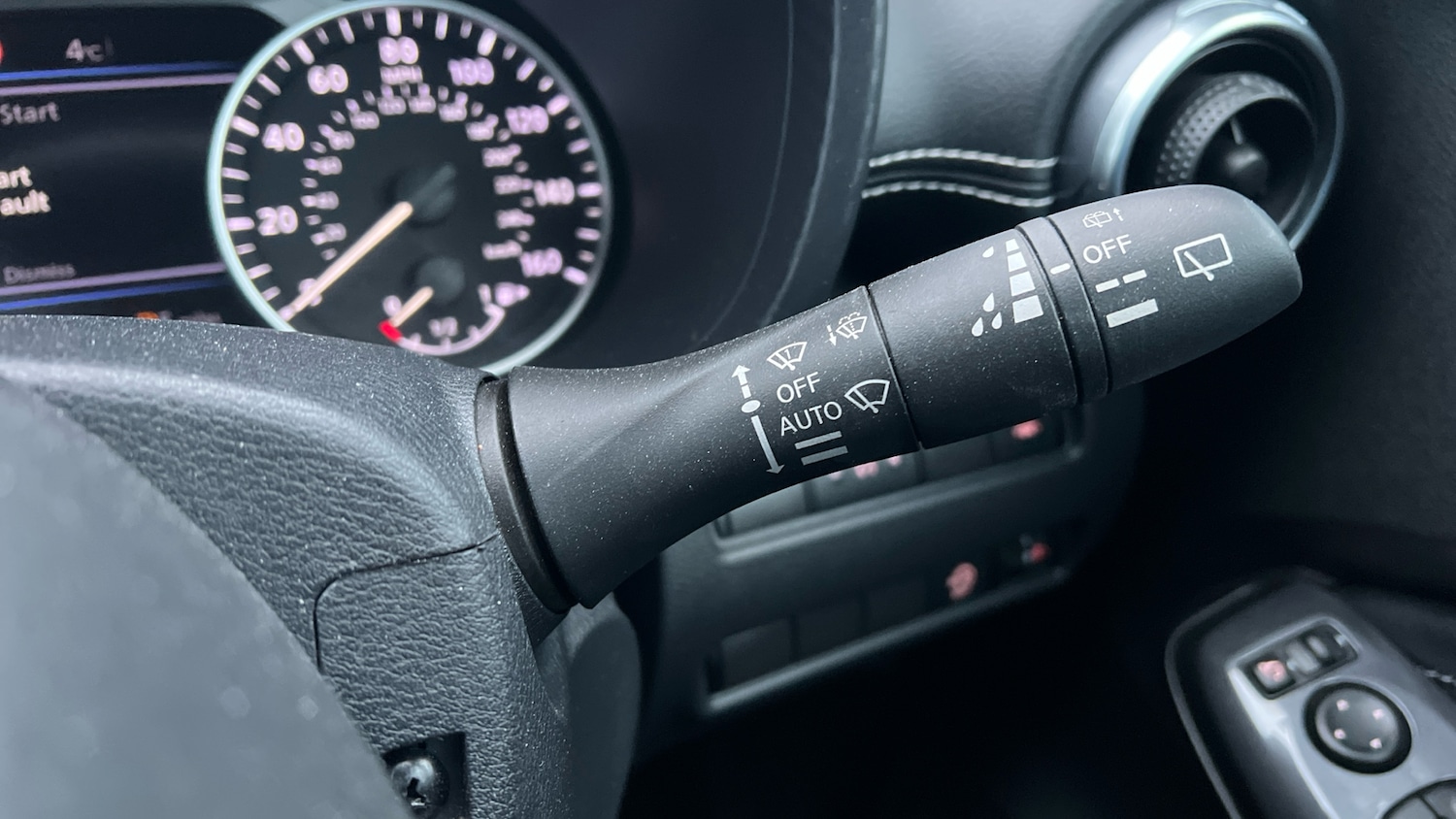 Used Nissan Juke 2023 for sale - 76450233: Photo 23