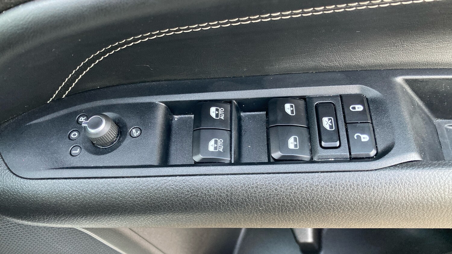 Used Jeep Compass 2023 for sale - 77438107: Photo 36