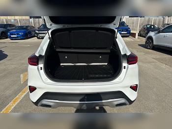 Used Kia XCeed 2020 for sale - 79330100: Photo