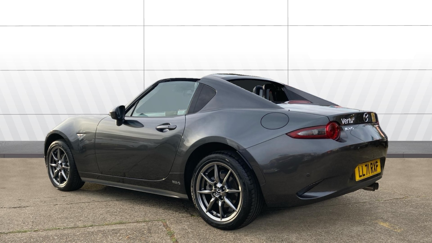 Used Mazda MX-5 2021 for sale - 76466023: Photo 2