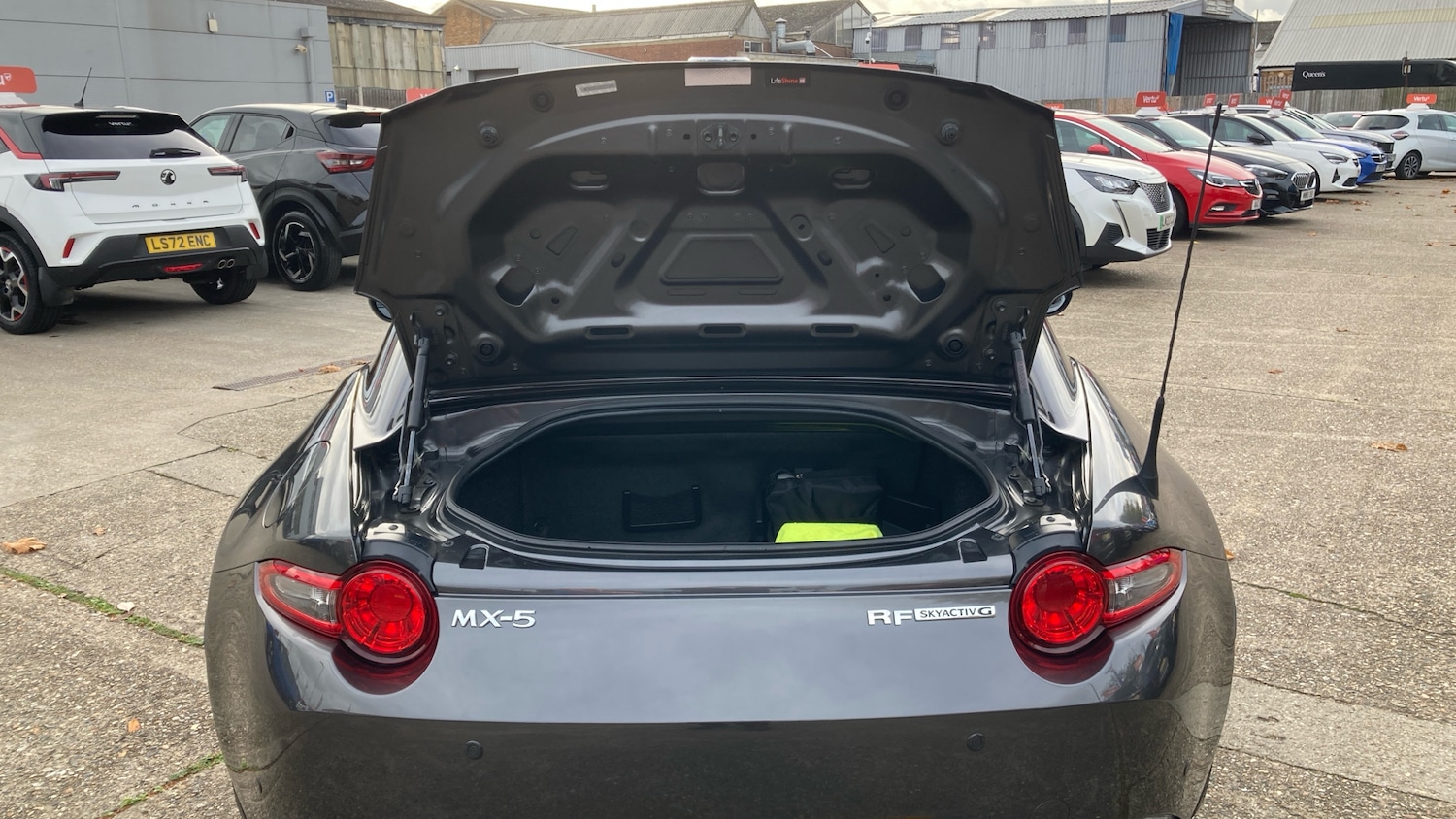 Used Mazda MX-5 2021 for sale - 76466023: Photo 4