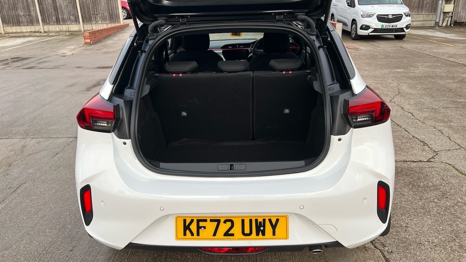 Used Vauxhall Corsa 2022 for sale - 76493677: Photo 4