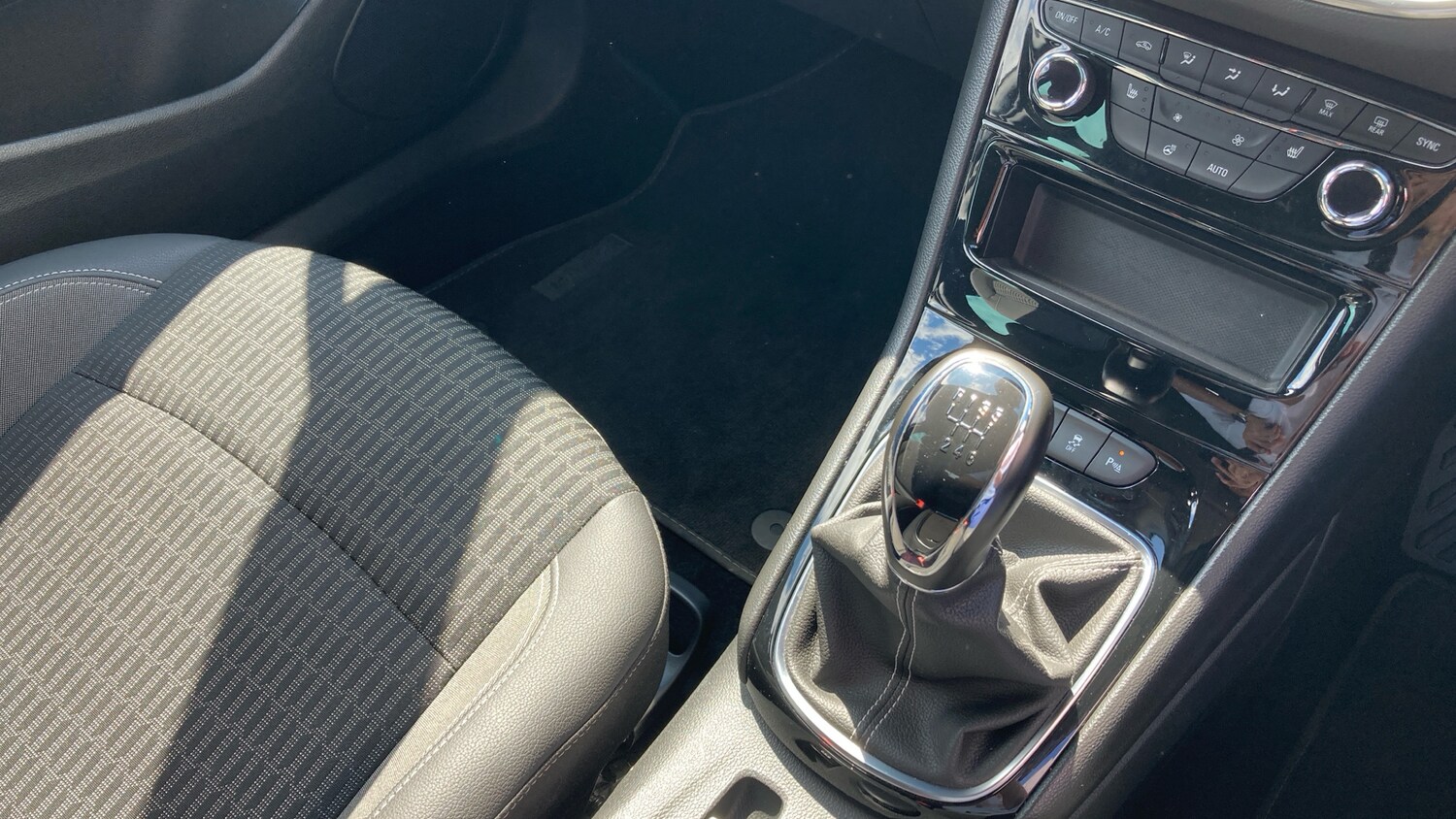 Used Vauxhall Astra 2021 for sale - 76402313: Photo 13