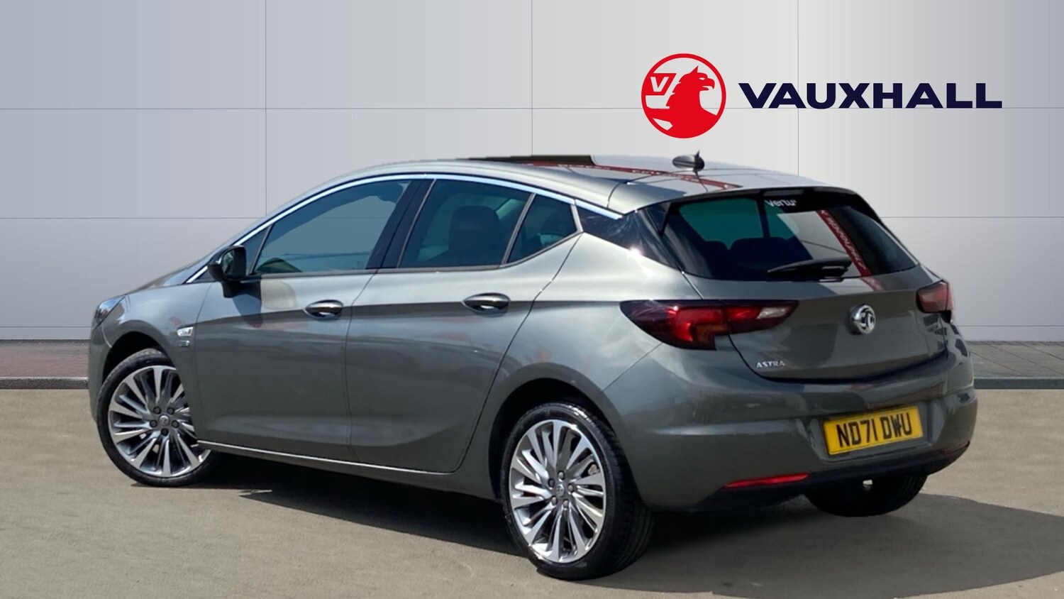 Used Vauxhall Astra 2021 for sale - 76402313: Photo 2