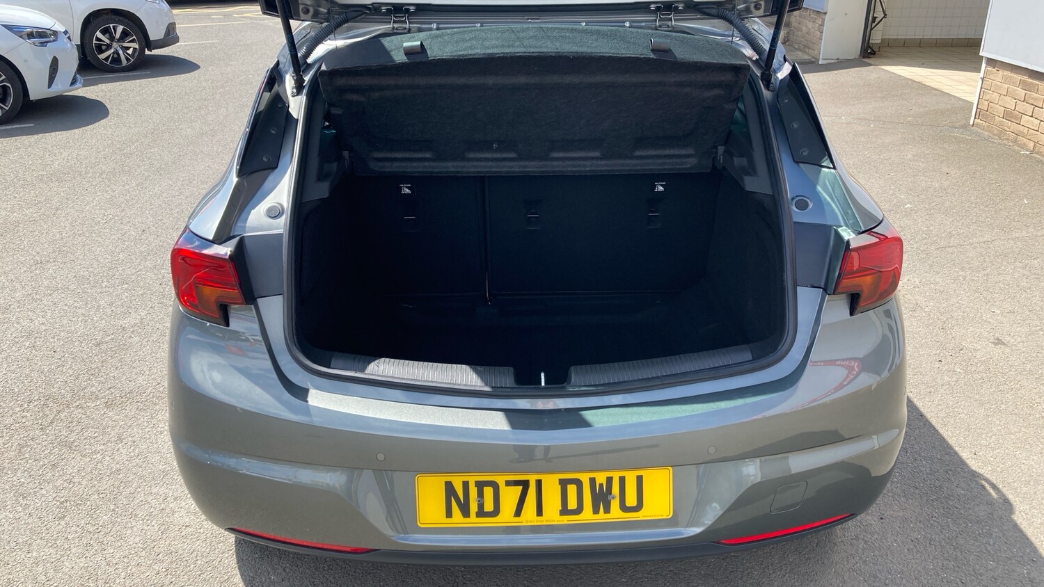 Used Vauxhall Astra 2021 for sale - 76402313: Photo 4