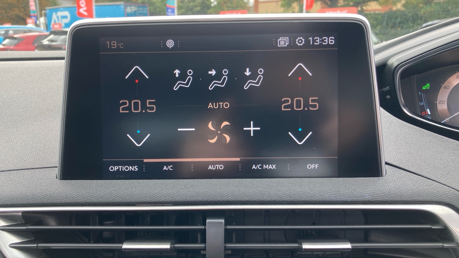 Used Peugeot 3008 2019 for sale - 76181332: Photo 24