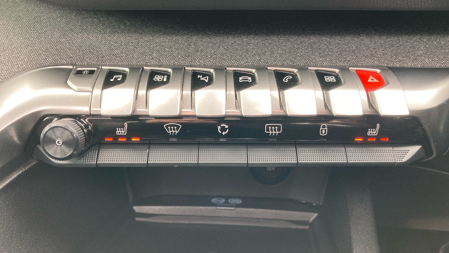 Used Peugeot 3008 2019 for sale - 76181332: Photo 28