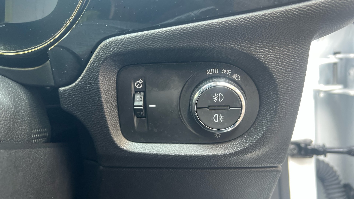 Vehicle 28