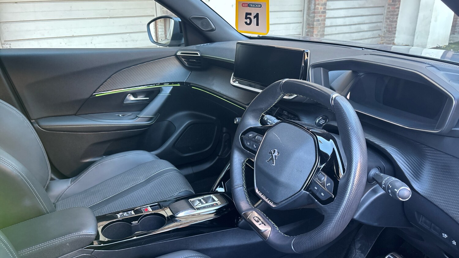 Used Peugeot 2008 2022 for sale - 76737944: Photo 11