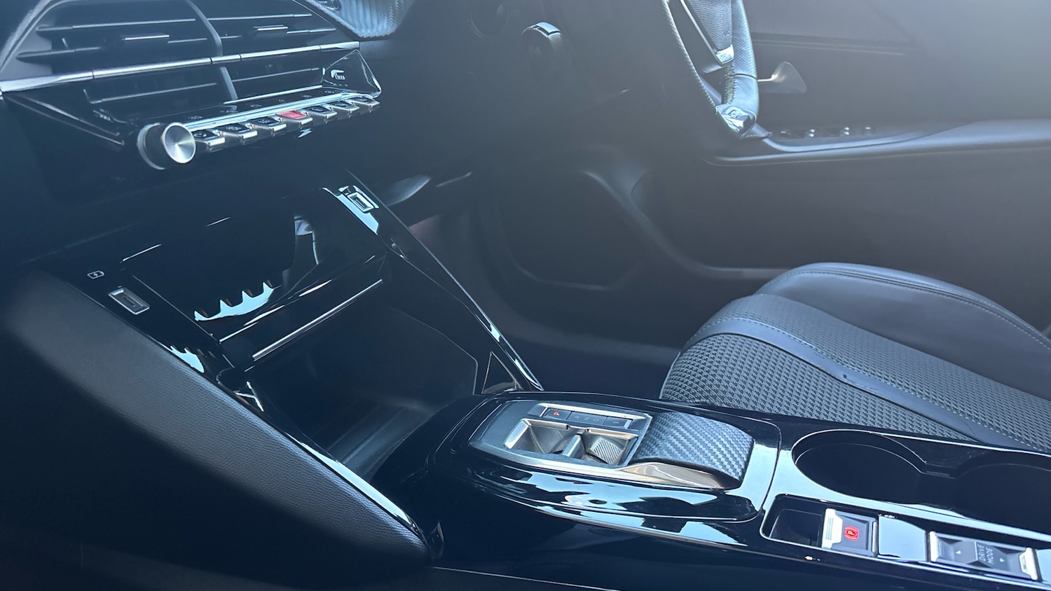 Used Peugeot 2008 2022 for sale - 76737944: Photo 13