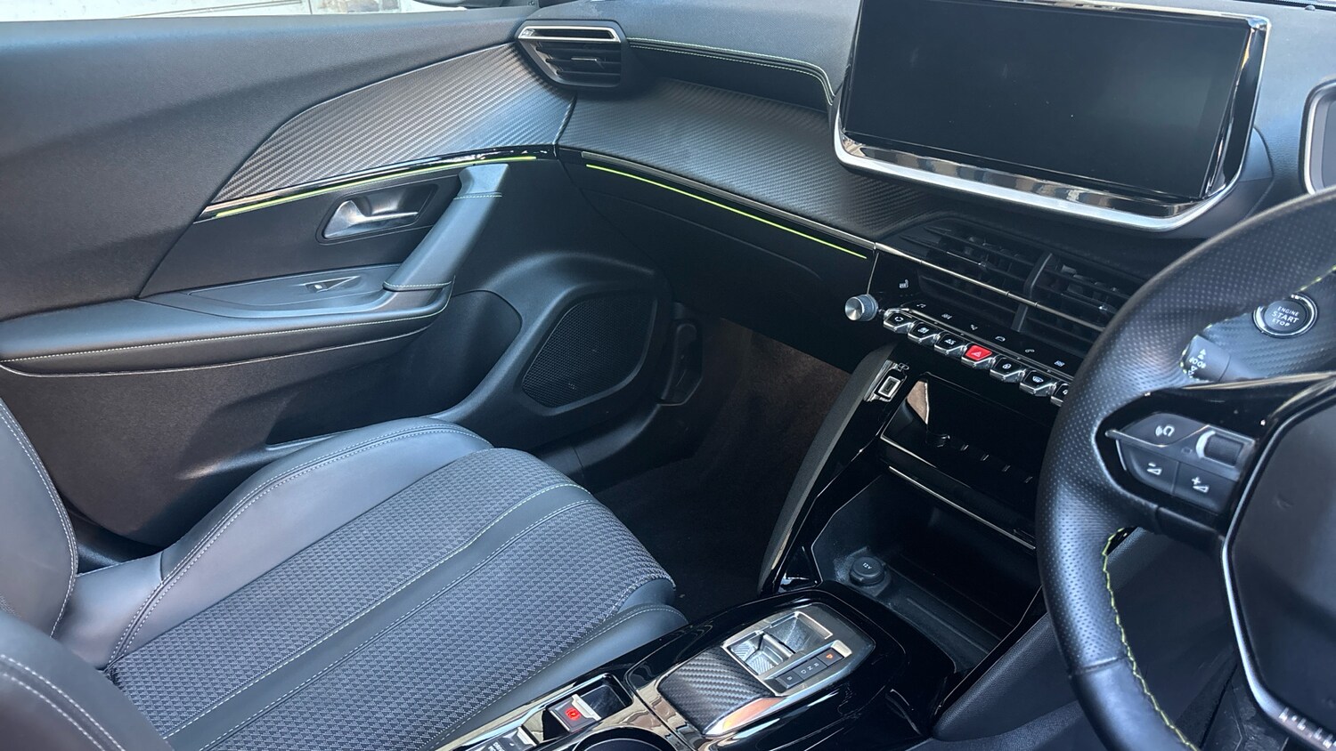 Used Peugeot 2008 2022 for sale - 76737944: Photo 14