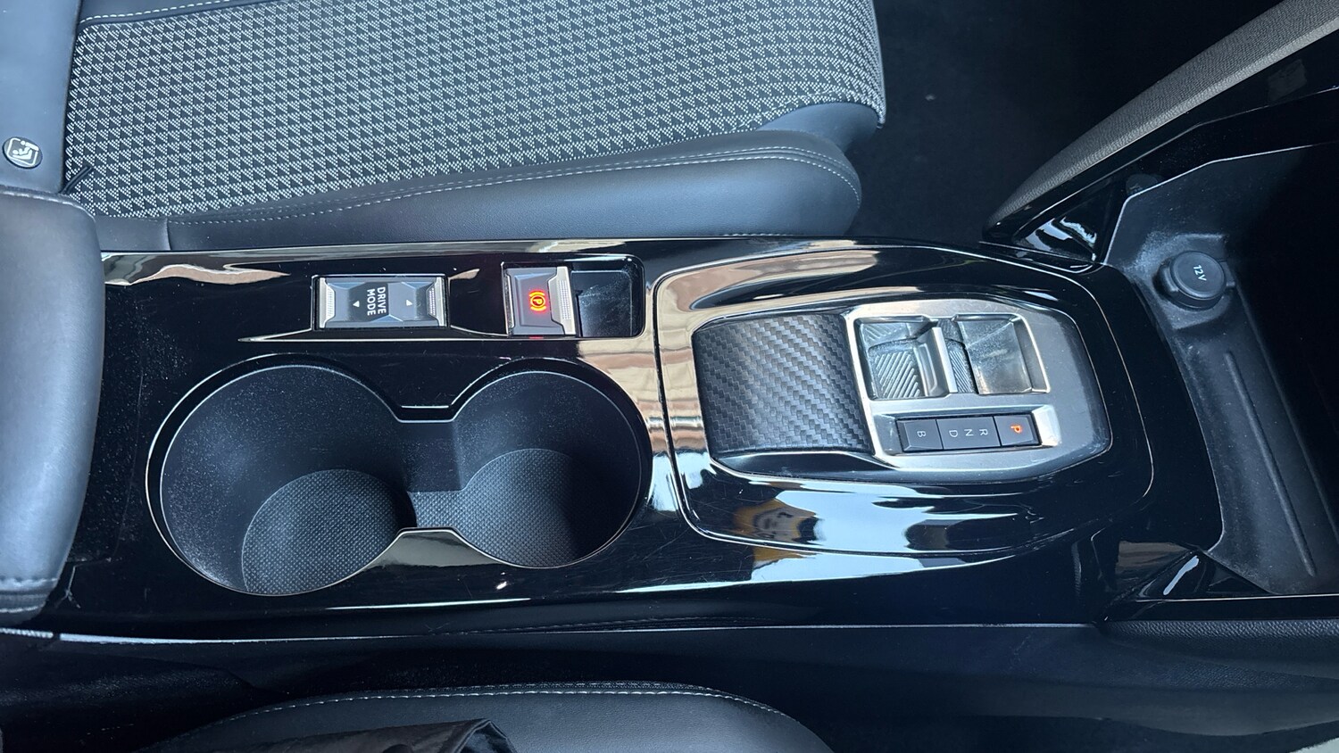 Used Peugeot 2008 2022 for sale - 76737944: Photo 30