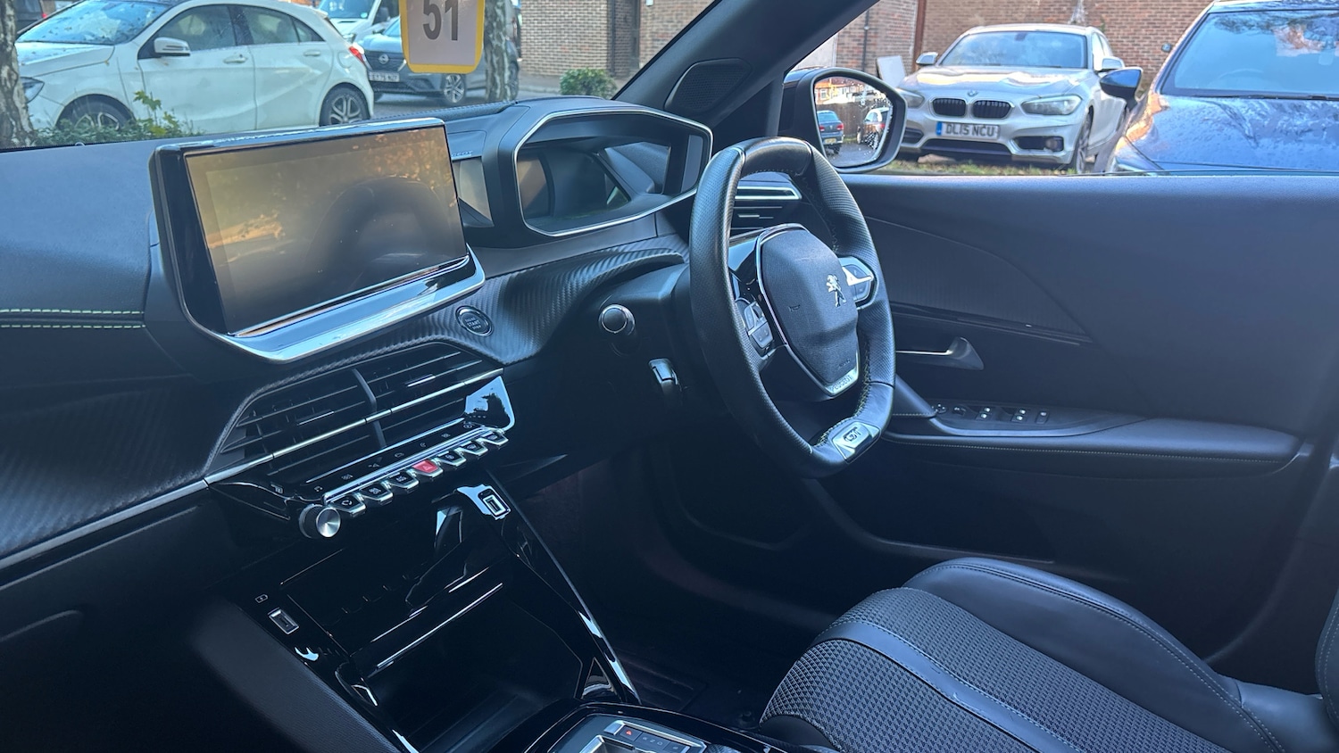 Used Peugeot 2008 2022 for sale - 76737944: Photo 9