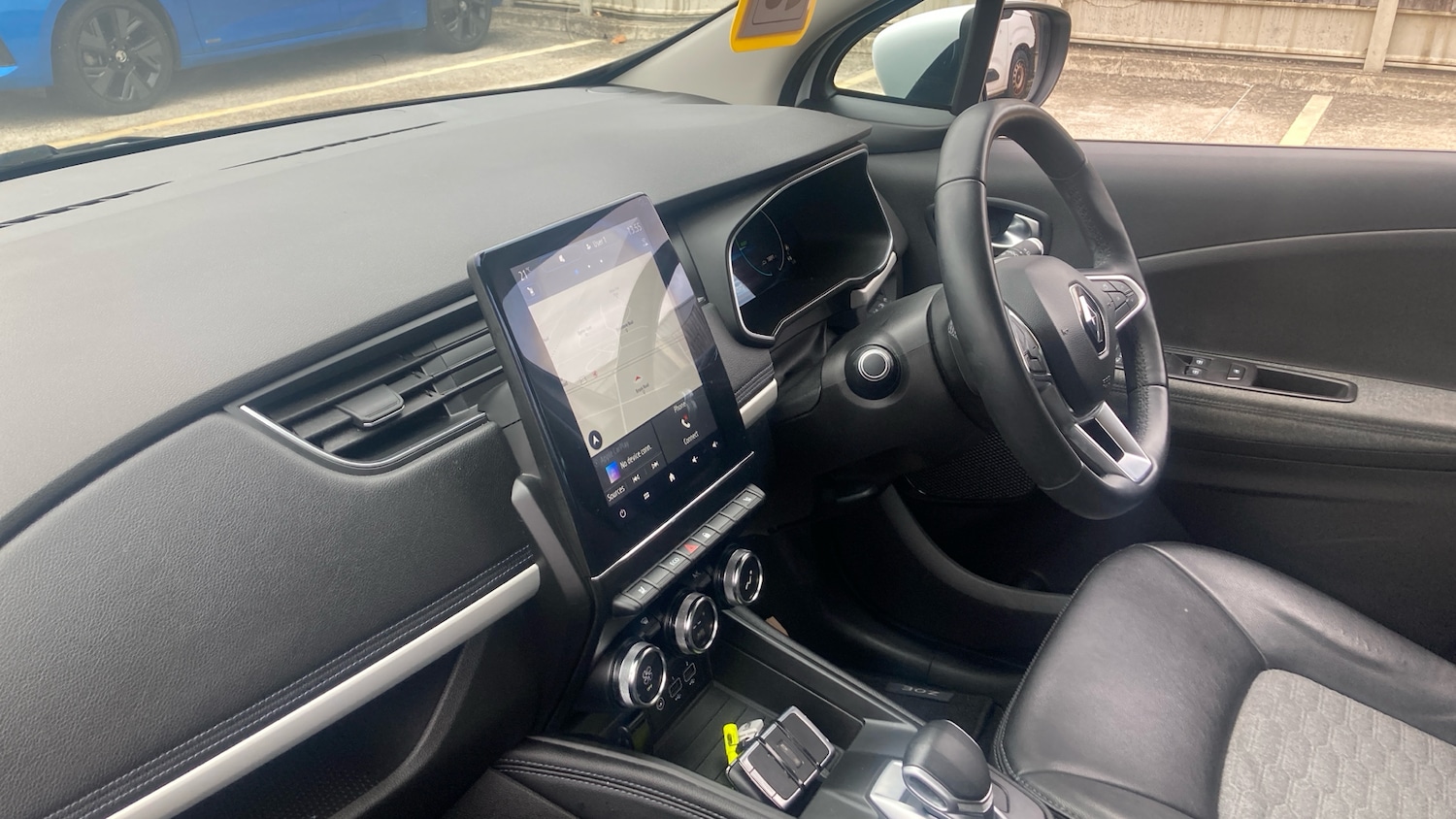 Used Renault Zoe 2022 for sale - 75995095: Photo 9