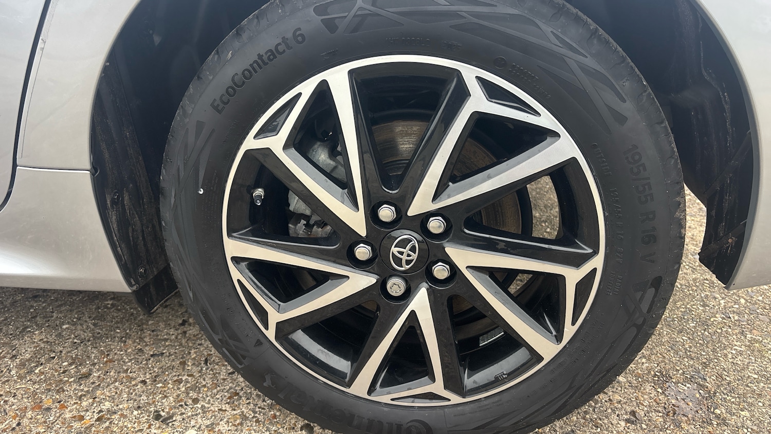 Used Toyota Yaris 2022 for sale - 77420869: Photo 28