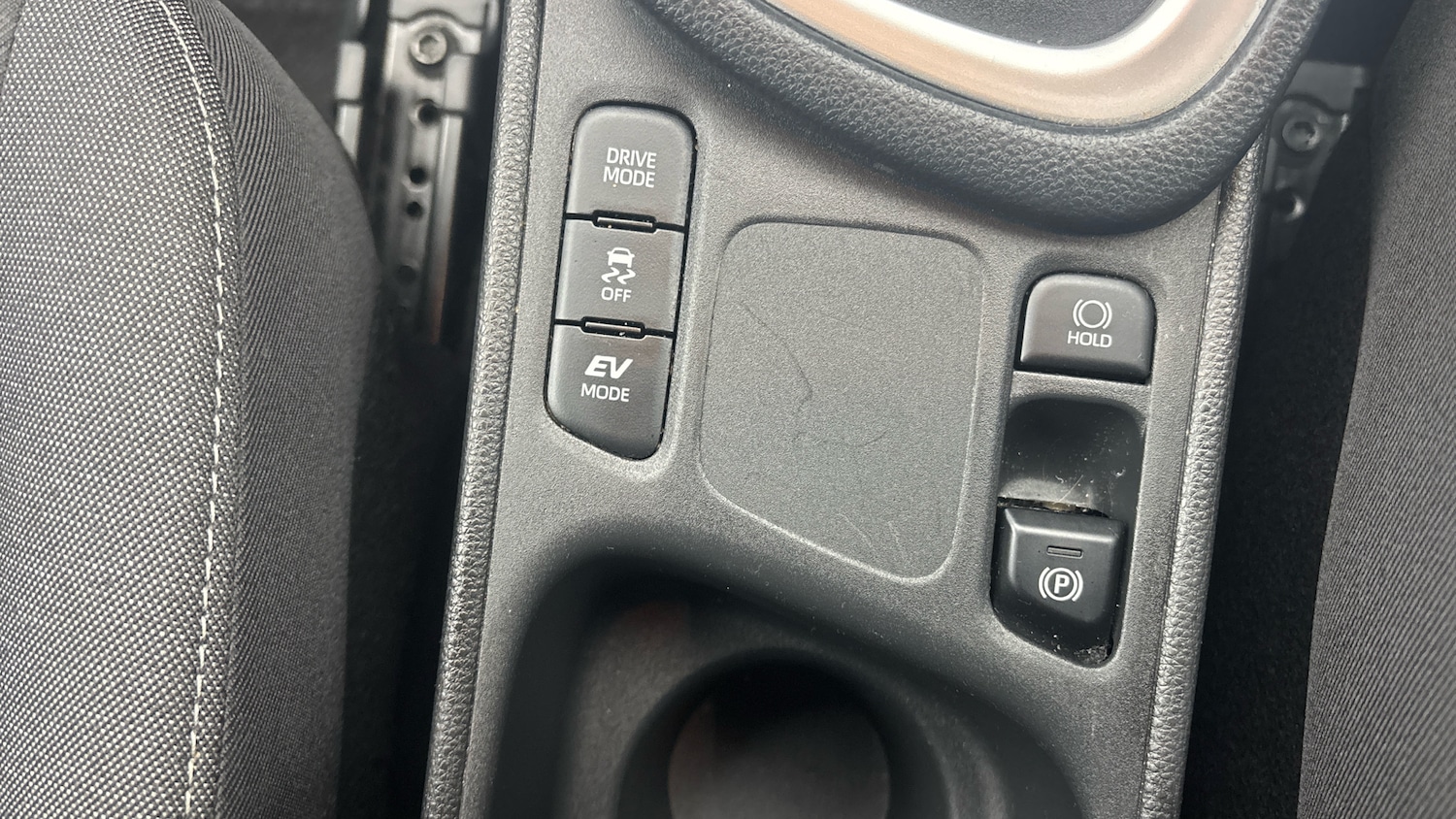 Used Toyota Yaris 2022 for sale - 77420869: Photo 43