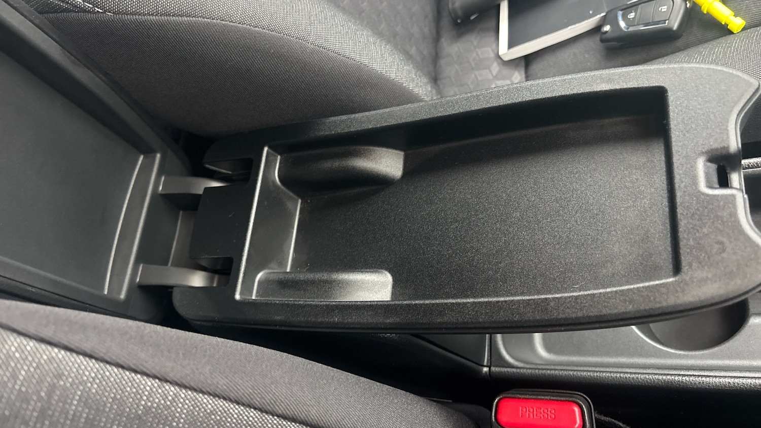 Used Toyota Yaris 2022 for sale - 77420869: Photo 46