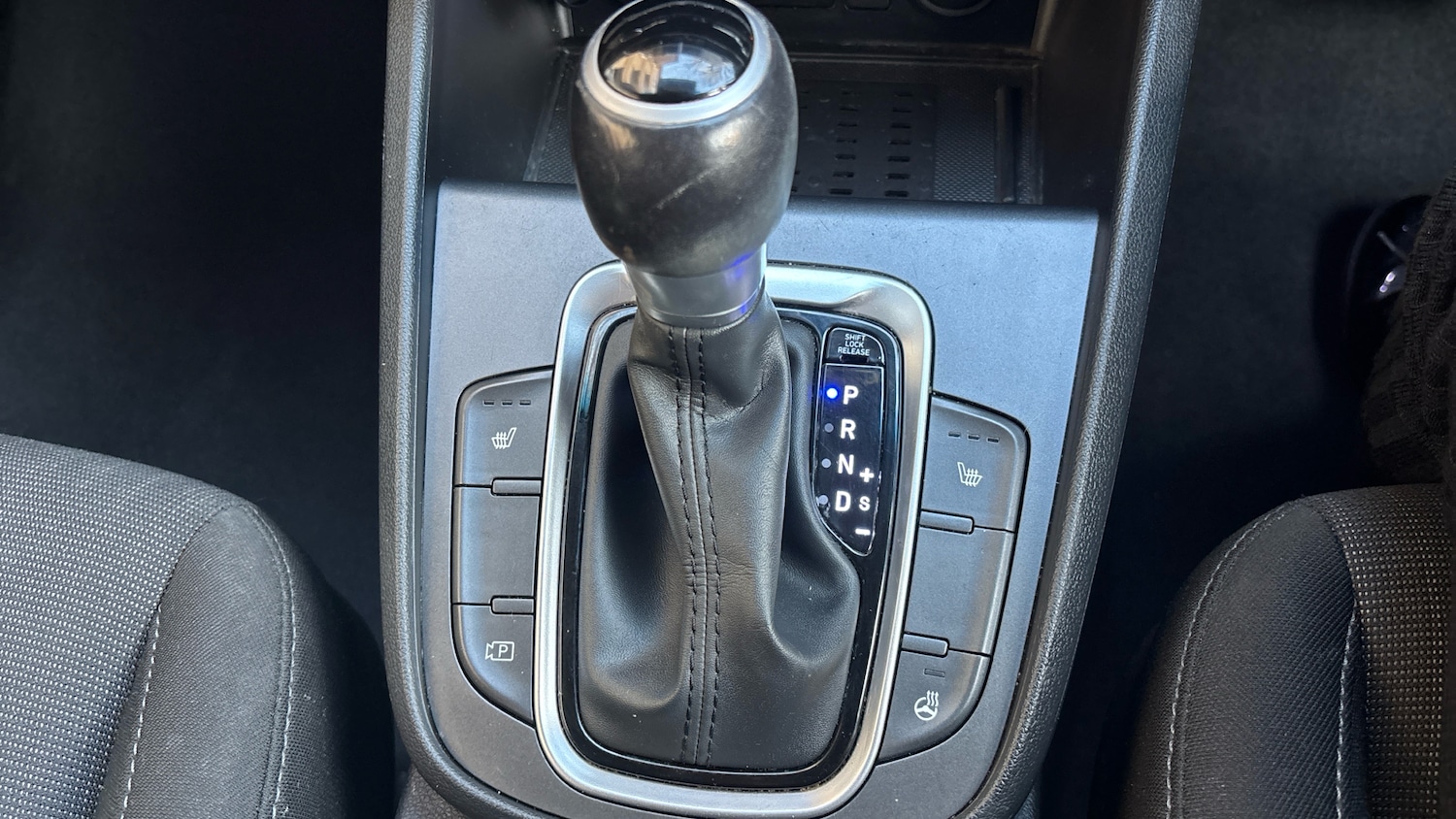 Used Hyundai KONA 2022 for sale - 76879235: Photo 30