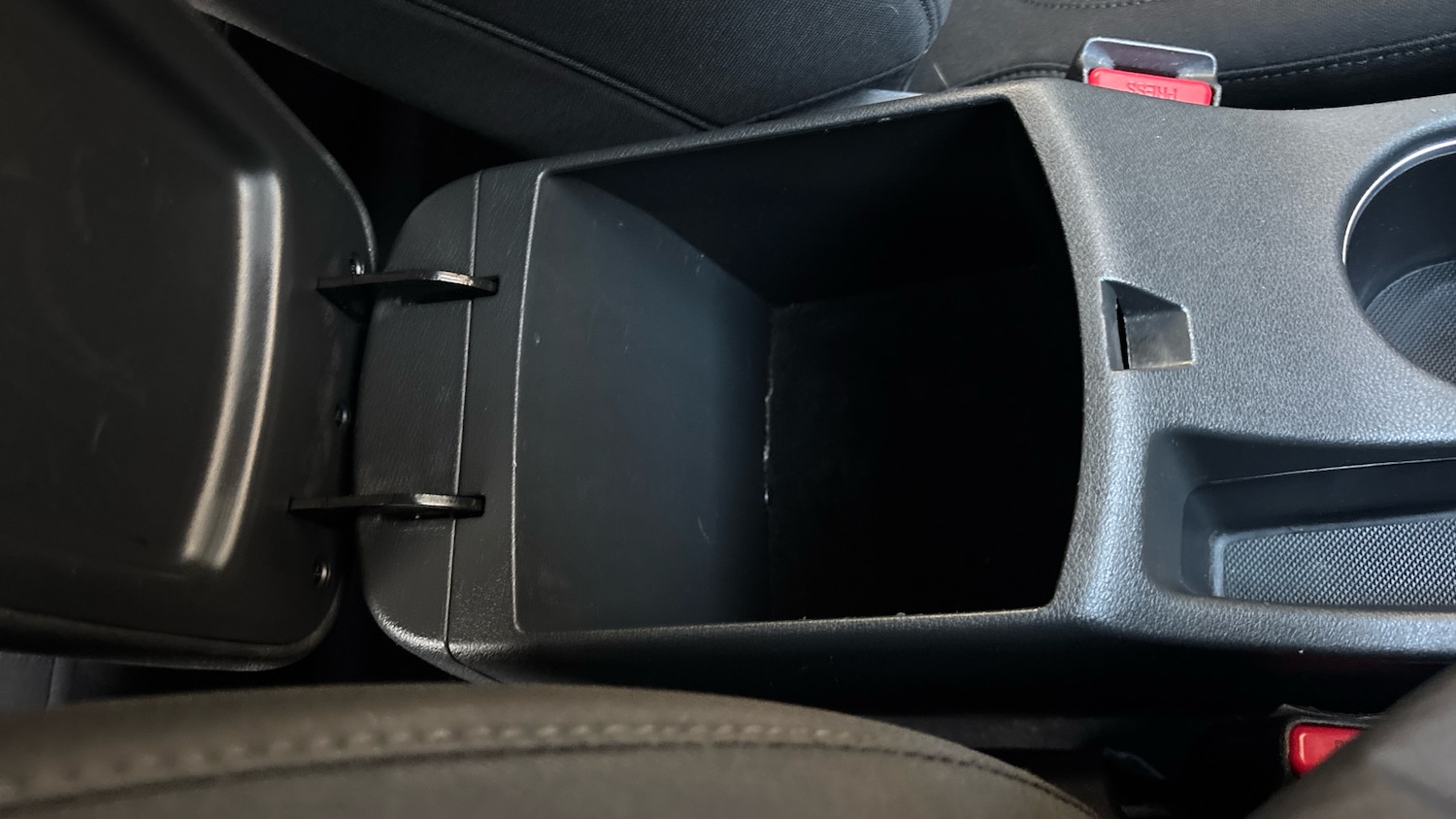 Used Hyundai KONA 2022 for sale - 76879235: Photo 32