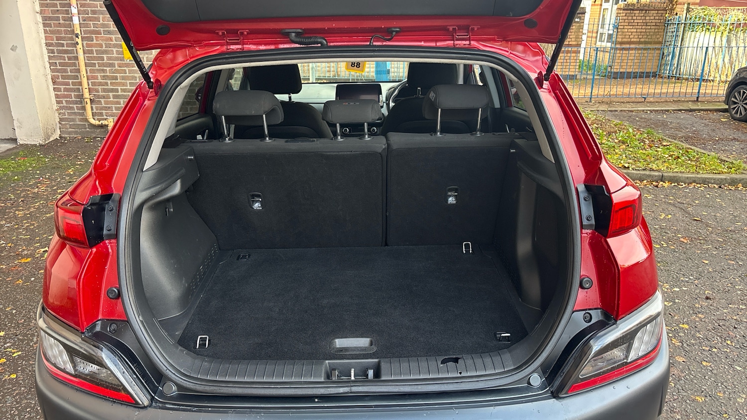 Used Hyundai KONA 2022 for sale - 76879235: Photo 4