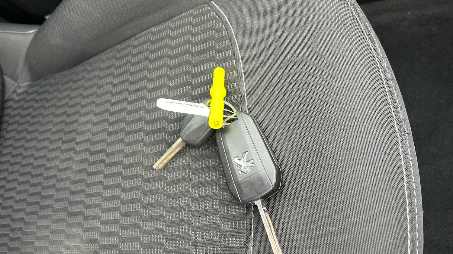 Used Peugeot 208 2016 for sale - 76583140: Photo 20